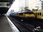 1630 (NS) und 6705 (ACTS) mit Güterzug Almelo-Utrecht auf Bahnhof ... 1630 (NS) und 6705 (ACTS) mit Güterzug Almelo-Utrecht auf Bahnhof ...