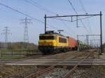 1606 (ACTS) mit G�terzug 50063 Leeuwarden-Maasvlakte auf die Vechtbr�cke bei ...