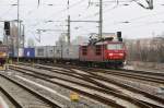 180 012 hat durchfahrt im Dresdner Hbf,05.04.2010  ...
