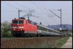 BR 181 mit Zugen Fr�hling an der Bergstra�e mit 181 209. Sie zieht am 5.4.2007 den EC 54 und erfreut sich ebenfalls der bl�henden B�ume bei L�tzelsachsen.