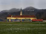 Die 182 015 am 05.12.2009 mit einem KLV-Zug unterwegs bei ...
