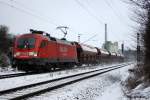 182 023 mit einem gemischten G�terzug in Hannover Misburg am ...