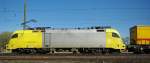 Im Seitenprofil pr�sentiert sich 182 595-9 (ES 64 U2-095), die ...