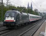 ES 64 U2-034 mit dem IC1926 am 07.05.2010  ...