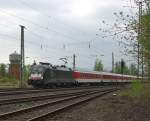 Am Morgen des 27.04.2010 zieht ES 64 U2-061 ihren AZ ... Am Morgen des 27.04.2010 zieht ES 64 U2-061 ihren AZ ...