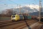 br-182-mrce ES64U2-095 + ES64U2-099 durchfahren am 17.03.2010 den Bf Fritzens-Wattens in Tirol.