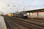 182 504-1 zieht Autotransportwagen ...  Tobias Fuest 07.12.2011