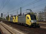 Die ES 64 U2-034 und die ES 64 U2-037 am ...