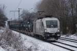 ES 64 U2 - 100 HUPAC mit einem leeren Autotransportzug ...