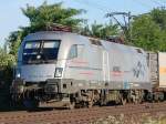 ES64U2-102 Hupac am fr�hen Morgen des 29.05.2010 bei Woltorf  ...