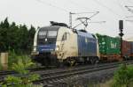 ES64 U2-064 der WLB mit einen KLV-Zug in Iphofen am ...