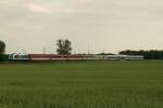 183 004 mit dem Bunt gemischten AXEL aus Prag. (23.06.2010, ...