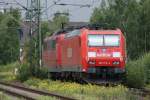 151 049-4 + 185 17-4 als Lz in Hamburg Unterelbe ...