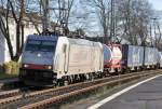 185 579-0 mit G�terwagen ...  Rolf Reinhardt 03.01.2010