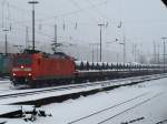 185 119-5 steht am 11.01.2010 in Aachen West abfahrbereit mit ...