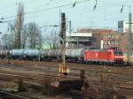 185 131-0 zieht am 17.03.2010 einen Kesselzug aus Aachen West ...