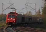 185 197-1 mit einem G�terzug nach Aachen-West am Km 25.4, ...