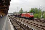 185 298-6 mit Schotterwaggons ...  Stephan Kemnitz 04.05.2010