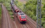 BR 185 mit Zugen 185 189 zieht am 20.06.10 einen gemischten Gz aus Richtung Halle(S) kommend durch Holzweissig Richtung Bitterfeld.