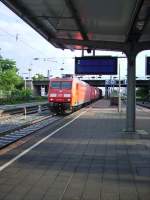 BR 185 der DB in Weinheim Hbf am 19.06.10  ...