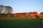 185 149-2 �berf�hrte am 18.10.2010 einen Stadler-Flirt von der NSB, ...