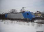 br-185-private 185 511 f�hrt mit beladenen Holzzug aus den Wismarers Hafen am 6.2.10