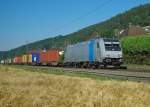 br-185-private 185 682-2 mit Containerzug in Fahrtrichtung Norden bei Ludwigsau-Friedlos. Aufgenommen am 08.07.2010.