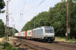 br-185-private 185 678 mit einem Containerzug in Richtung Nienburg am 08.07.2010 in Eystrup