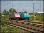 br-185-private 185 602 und 185 577 abgestellt in Krefeld Hbf, 27.07.2010