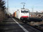 E186 239 mit einem ...  Daniel Michler 07.02.2011