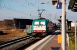 Nachschu� auf die CFL Cargo E 186 246-5 am Bahnsteig ...