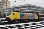 ES64F4-091 am 13.12.09 mit EC 82 aus Verona am Heimeranplatz ...