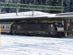 MRCE ES64 F4-099, mit einem EC in Richtung Italien, am ...