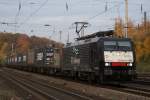 ERS 189 098 mit Containerzug in K�ln West am 31.10.2009 ...