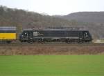 189 997-0 (ES 64 F4-097) im Seitenprofil in Fahrtrichtung S�den ...