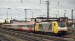 ES 64 F4-088 bei der Einfahrt mit EC 87 nach ...
