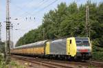 189 915 mit einem Autozug in Richtung Nienburg am 08.07.2010 ...