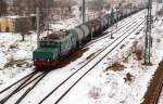 254 052 zieht am 07.02.10 einen Kesselwagenzug aus Bitterfeld Richtung ... 254 052 zieht am 07.02.10 einen Kesselwagenzug aus Bitterfeld Richtung ...
