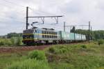 Mit einem langen Containerzug ...  Dieter Schumacher 17.05.2011