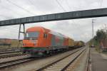 br-2016 2016 906 am 10.10.09 mit einem Bauzug Richtung Passau im Gbf M�nchen-Laim