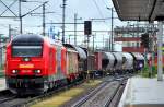 br-2016 2016 910 mit dem 68871 bei Durchfahrt in Wels Hbf am 14.5.2010
