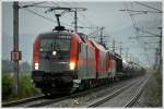 br-2016 Eine au�ergew�hnliche Bespannung gab es gestern im Aichfeld zu sehen. Railjet 1116 227, dahinter eine 2016 Diesellok  und auch noch die E-Lok 1142 663, welche einen langen G�terzug in Richtung Villach ziehen.
Zeltweg 3.6.2010

