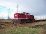 202 787-8 der Firma Kubecon steht am 21.04.2010 mit lehren ...