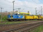 MWB 202 725-8 V 1202 zieht am 17.05. 10 einen Bauzug ...