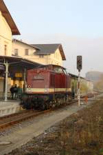 Im Bahnhof Neustadt/Sachsen macht ...  Daniel Theumer 09.12.2011