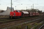 Am 26.11.2009 fuhr 203 523-6 mit ein paar G�terwagen in ...