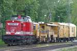 BR 203 Adam 12 'REX' am 1.5.10 mit Schwerbau Anh�ngsel durch Ratingen-Lintorf