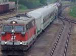 br-2043 2043 022-9 ist mit SGAG95937(Unkrautspritzzug)und 65Minuten Versp�tung unterwegs;100516