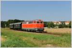 2043.24 mit ihrem SR 19920 von Siegmundsherberg nach Hadersdorf in ...