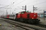 br-2070 2070 060 beim Rangieren mit CS Wagen am 05.01.2010 in Wien Meidling.